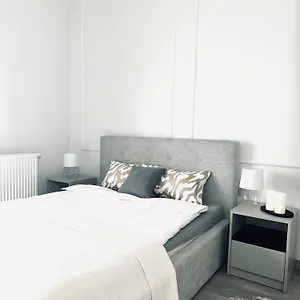 Male Garbary 8 Poznań